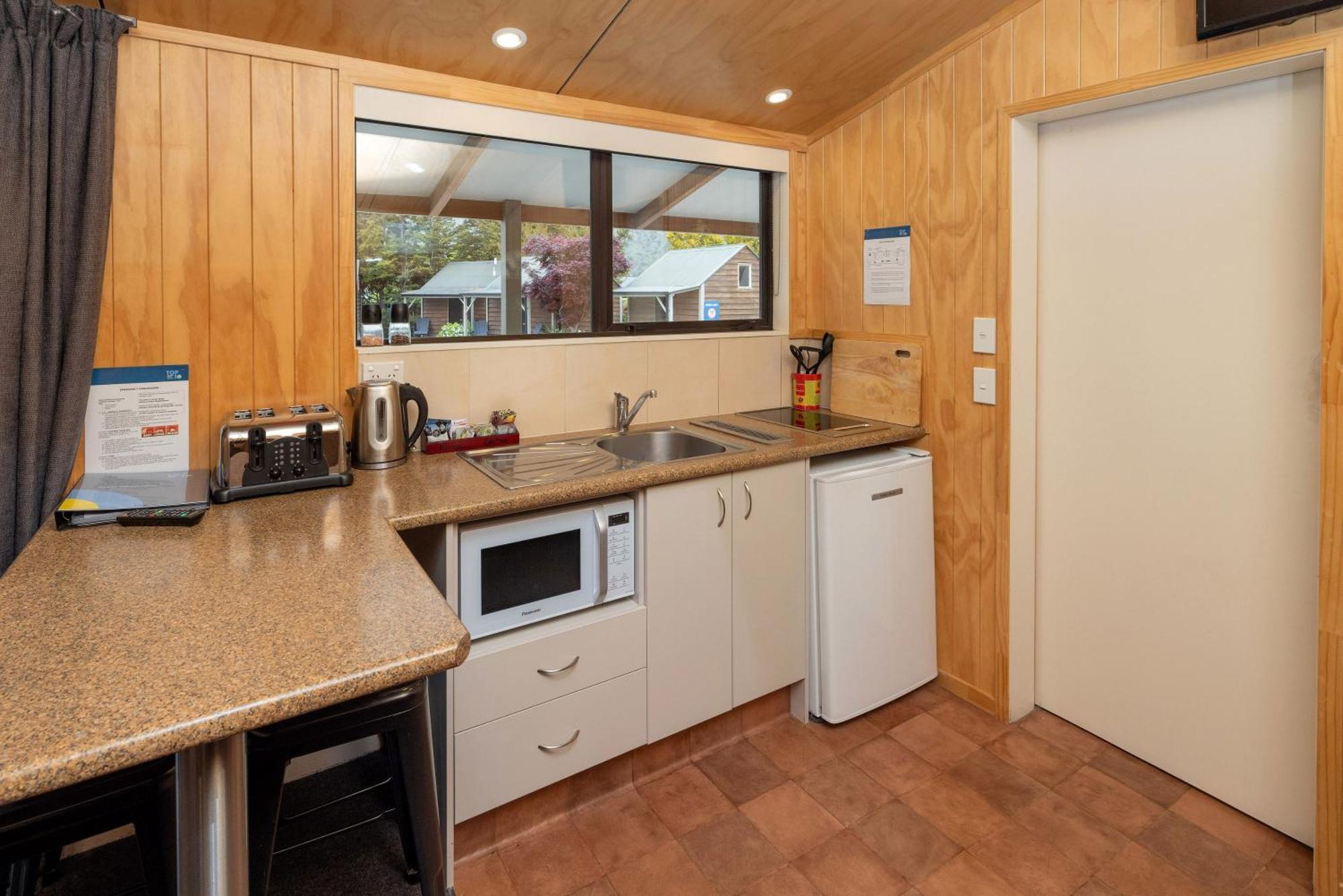 Queenstown Top 10 Holiday Park Eksteriør bilde